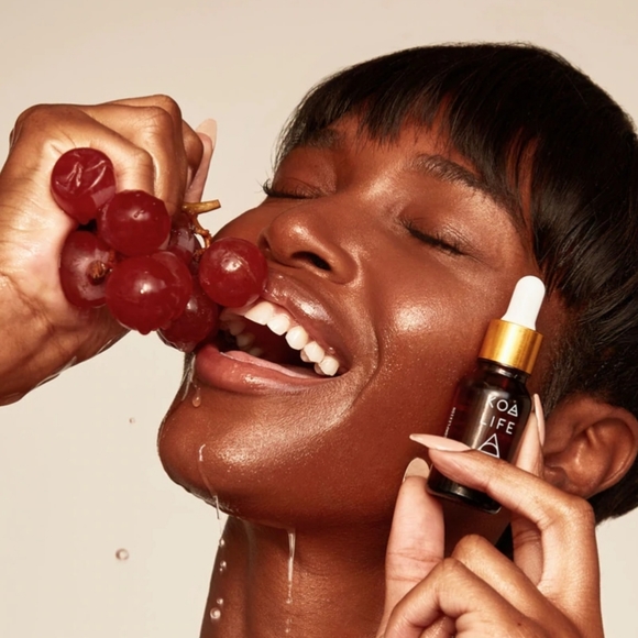 SALE! KOA LIFE VIT-C BRIGHTENING OIL. - Picture 8 of 9